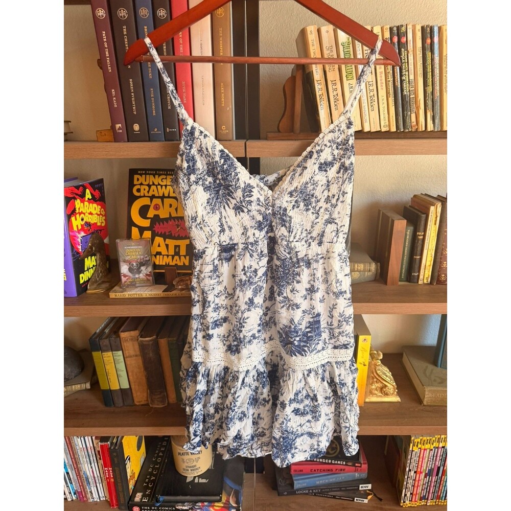 River Island Poolside Toile Print dress Size M Blue White Gold Thread Tie Back